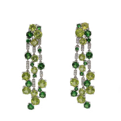 Boucles d'oreilles Pendantes en or blanc, pérdiots, grenats, tsavorites et diamants - Castafiore