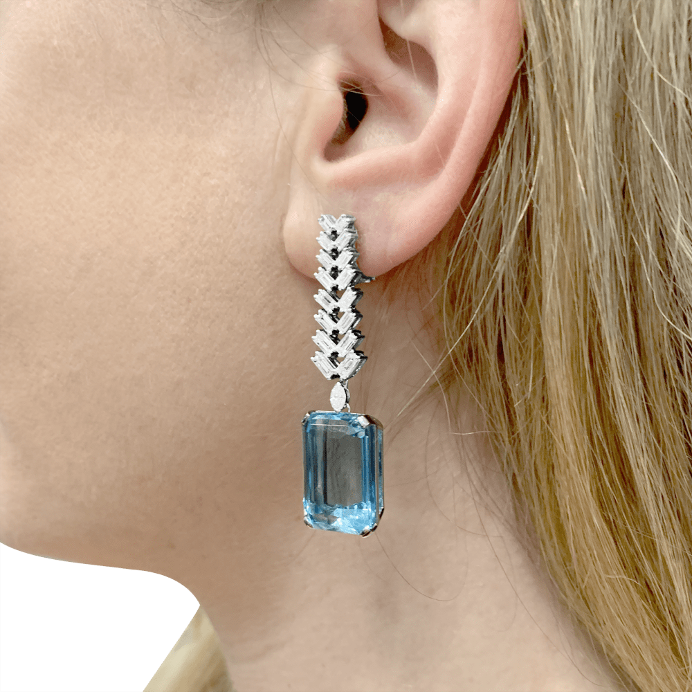 Boucles d'oreilles Pendantes en or blanc, platine, aigue - marine et diamants - Castafiore