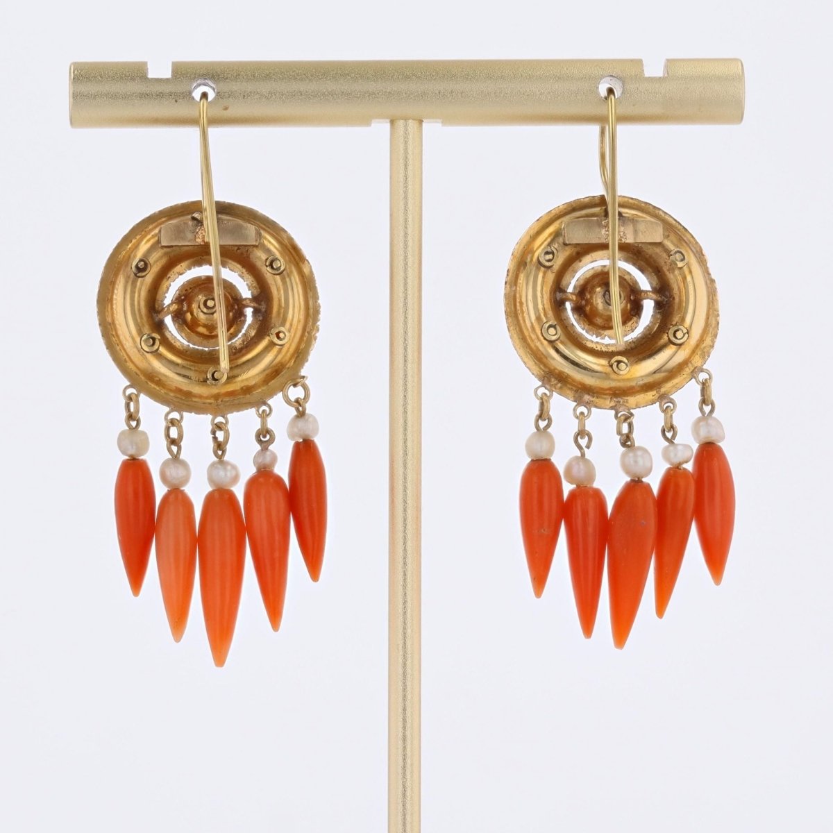 Boucles d'oreilles Pendantes en or jaune, corail, onyx et perles - Castafiore