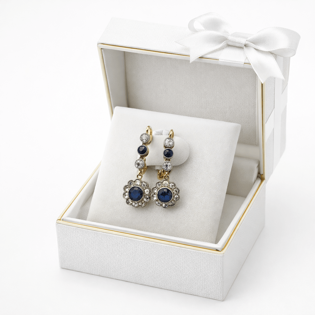 Boucles d'oreilles Pendantes en or jaune, platine, saphirs et diamants - Castafiore