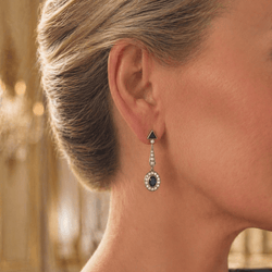 Boucles d'oreilles Pendantes en platine, onyx, saphirs et diamants - Castafiore