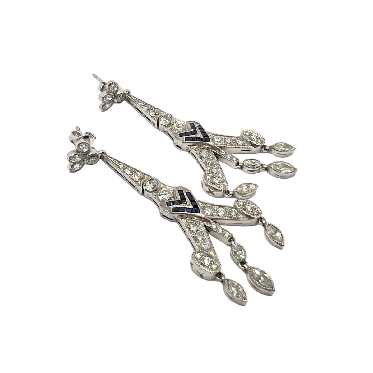 Boucles d'oreilles Pendantes en platine, saphirs et diamants - Castafiore