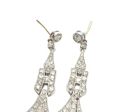 Boucles d'oreilles Pendantes en platine, saphirs et diamants - Castafiore