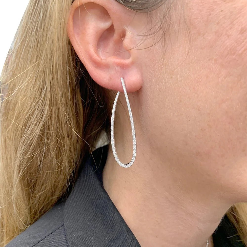 Boucles d'Oreilles Pendantes MESSIKA "Gatsby" en or blanc et diamants - Castafiore