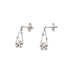Boucles d'oreilles Pendantes MESSIKA "Spring" en or blanc et diamants - Castafiore