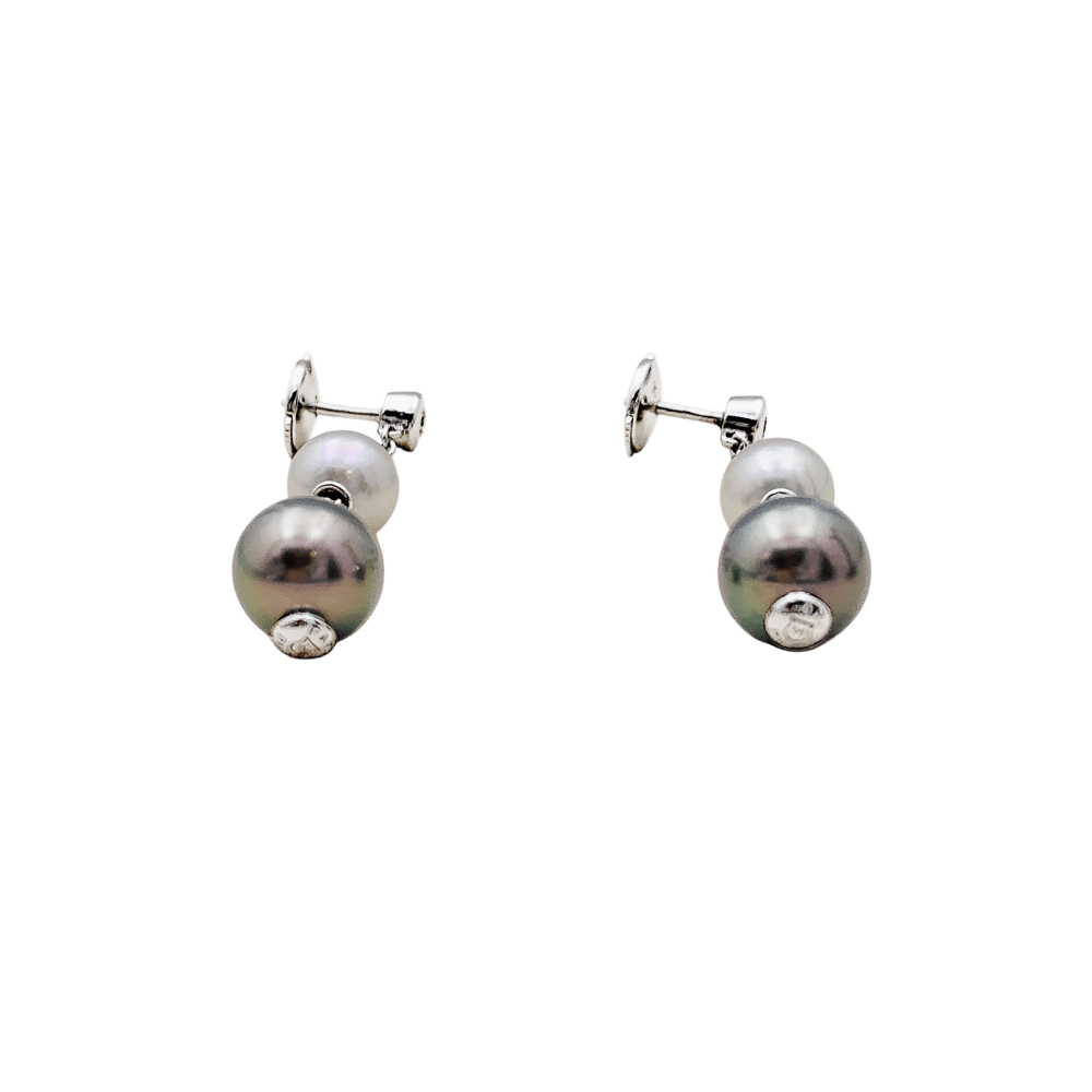 Boucles d'oreilles Pendantes MIKIMOTO en or blanc, perles et diamants - Castafiore