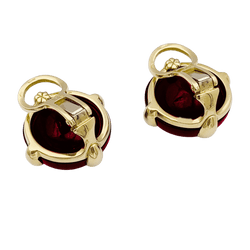 Boucles d'oreilles Pomellato, "Griffe", grenat, or jaune. - Castafiore