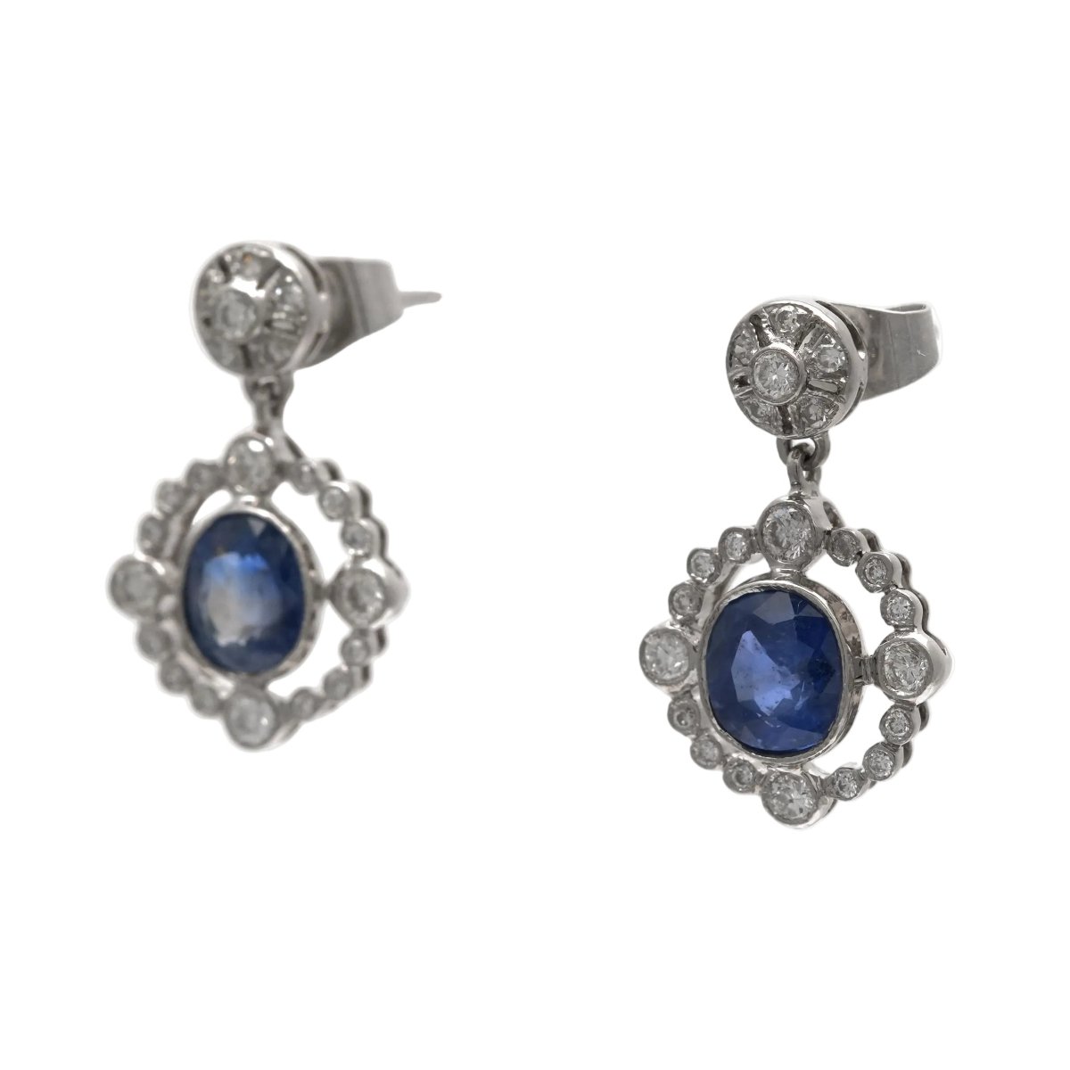 Boucles d'oreilles Puces en or blanc, saphirs et diamants - Castafiore