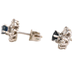 Boucles d'oreilles Puces en or blanc, saphirs et diamants - Castafiore