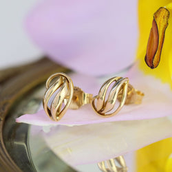 Boucles d'oreilles puces en or jaune - Castafiore