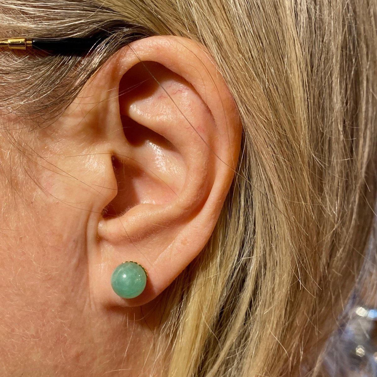 Boucles d'oreilles Puces en or jaune et jade - Castafiore