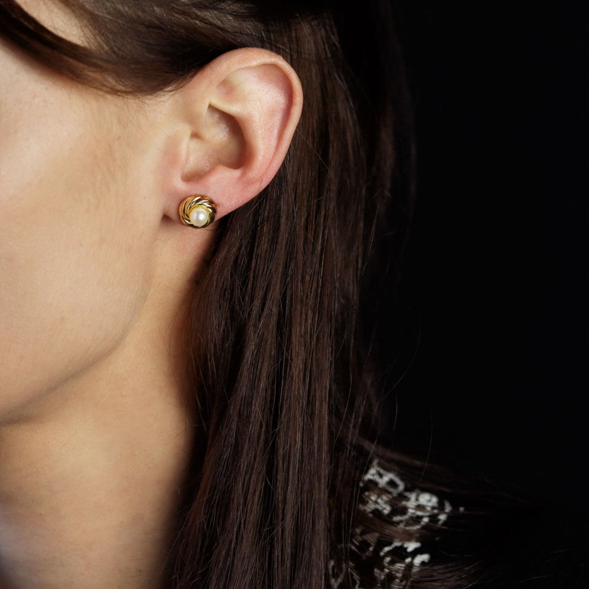 Boucles d'oreilles Puces en or jaune et perles - Castafiore