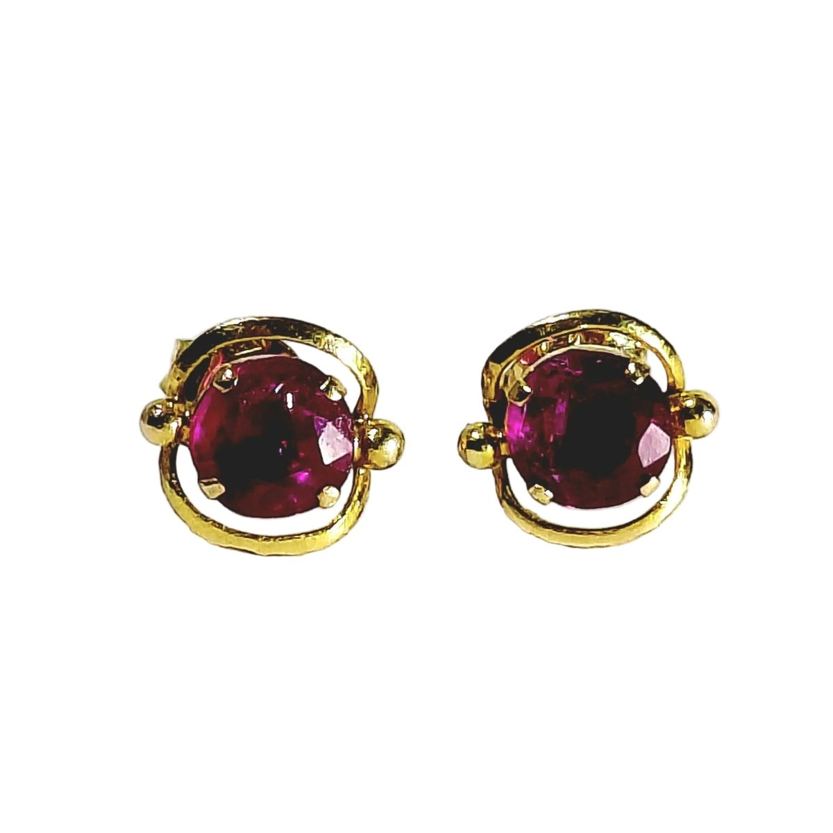 Boucles d'oreilles Puces en or jaune et rubis - Castafiore