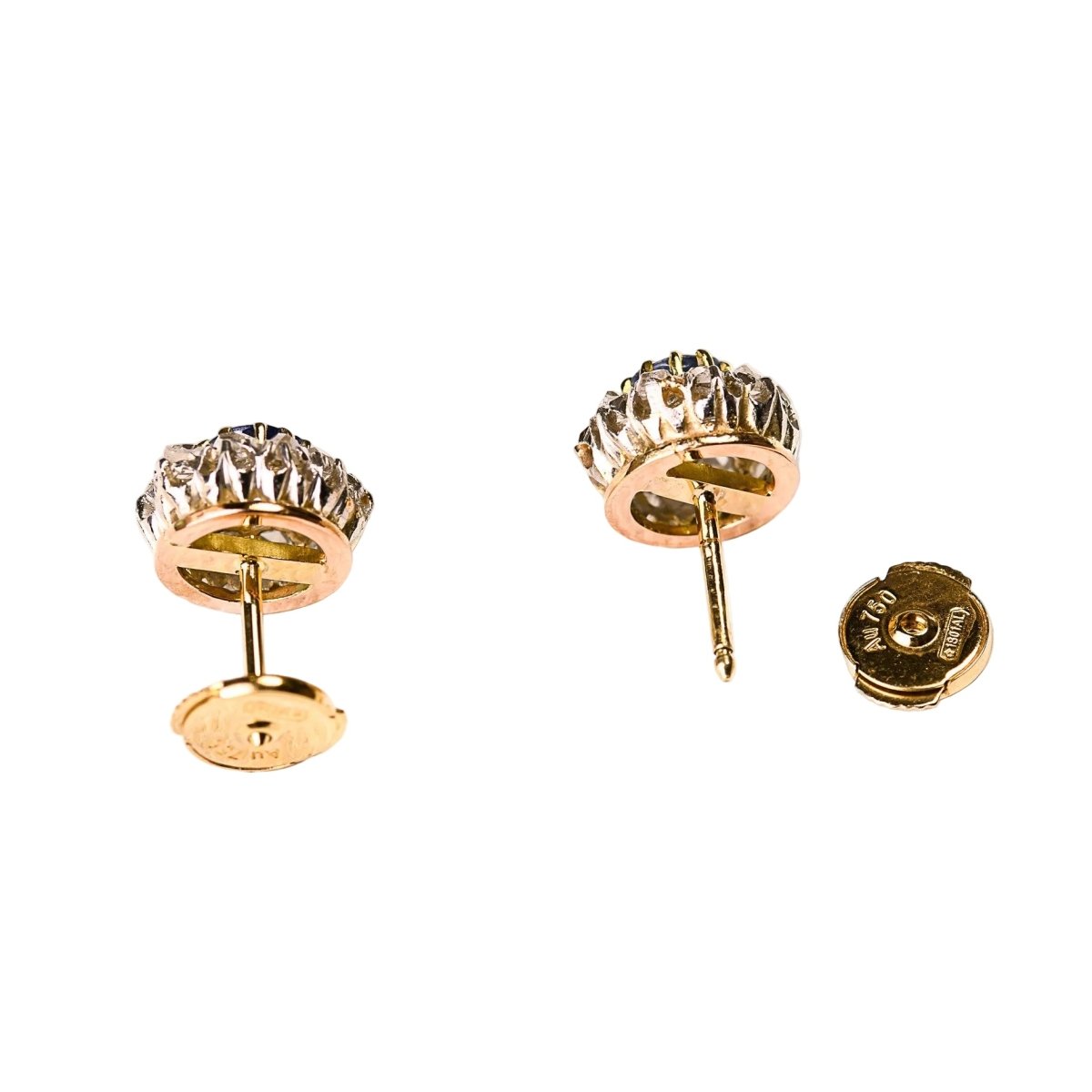 Boucles d'oreilles Puces en or jaune, platine, saphirs et diamants - Castafiore