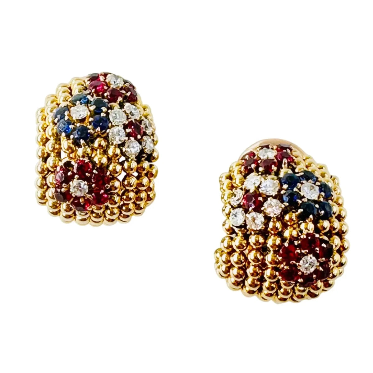 Boucles d'oreilles VAN CLEEF & ARPELS "Couscous Bagatelle" en or jaune, saphirs, rubis et diamants - Castafiore