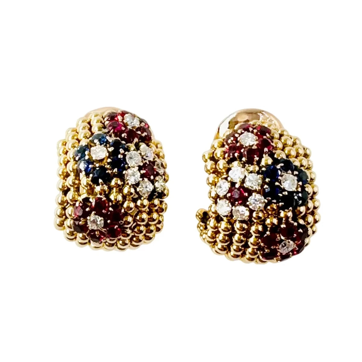 Boucles d'oreilles VAN CLEEF & ARPELS "Couscous Bagatelle" en or jaune, saphirs, rubis et diamants - Castafiore