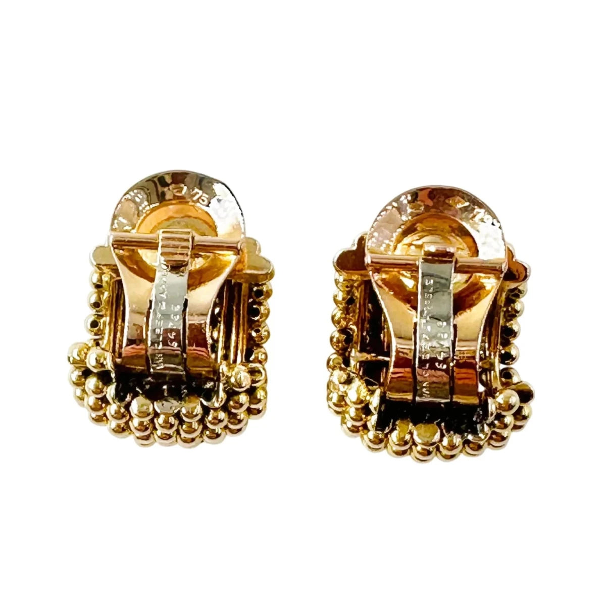 Boucles d'oreilles VAN CLEEF & ARPELS "Couscous Bagatelle" en or jaune, saphirs, rubis et diamants - Castafiore
