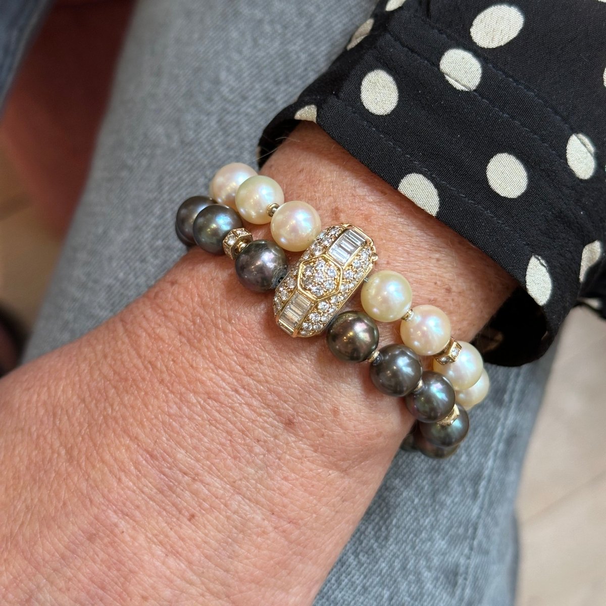 Bracelet BOUCHERON en or jaune, perles et diamants - Castafiore