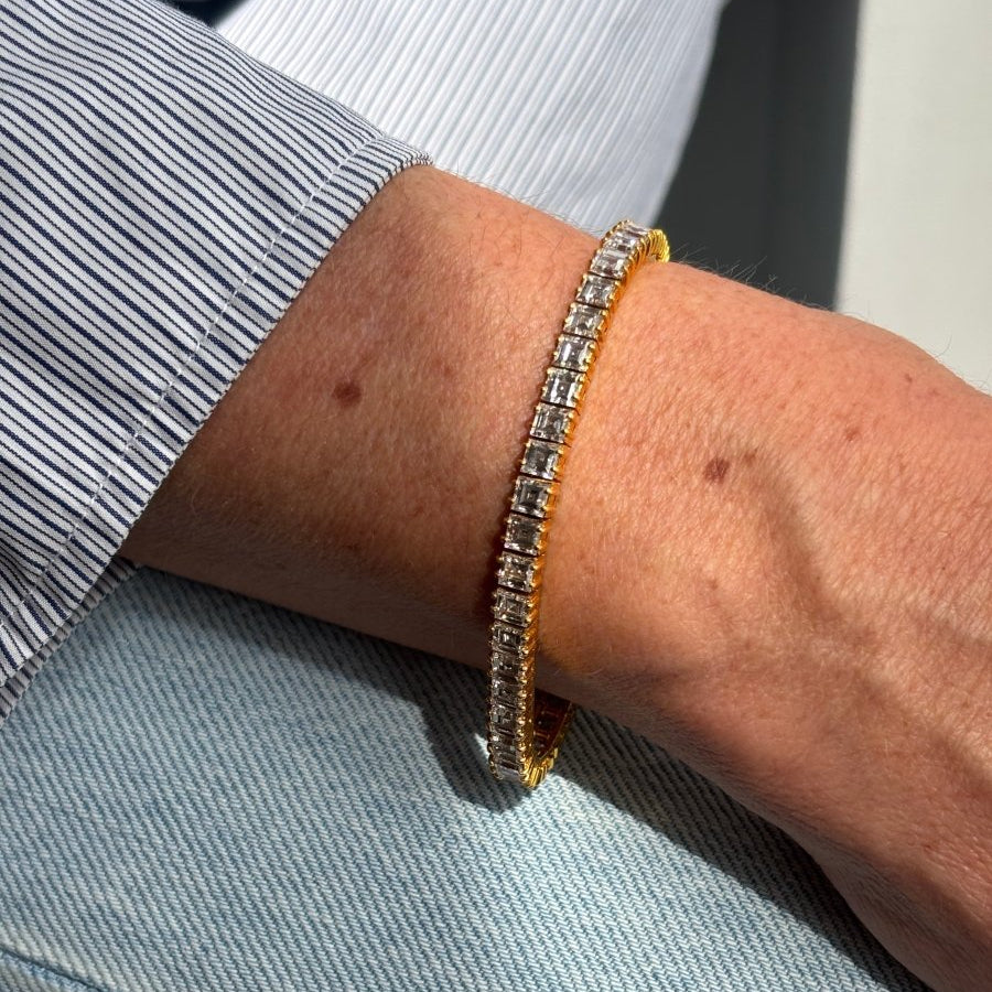 Bracelet BOUCHERON platine, or jaune et diamants - Castafiore