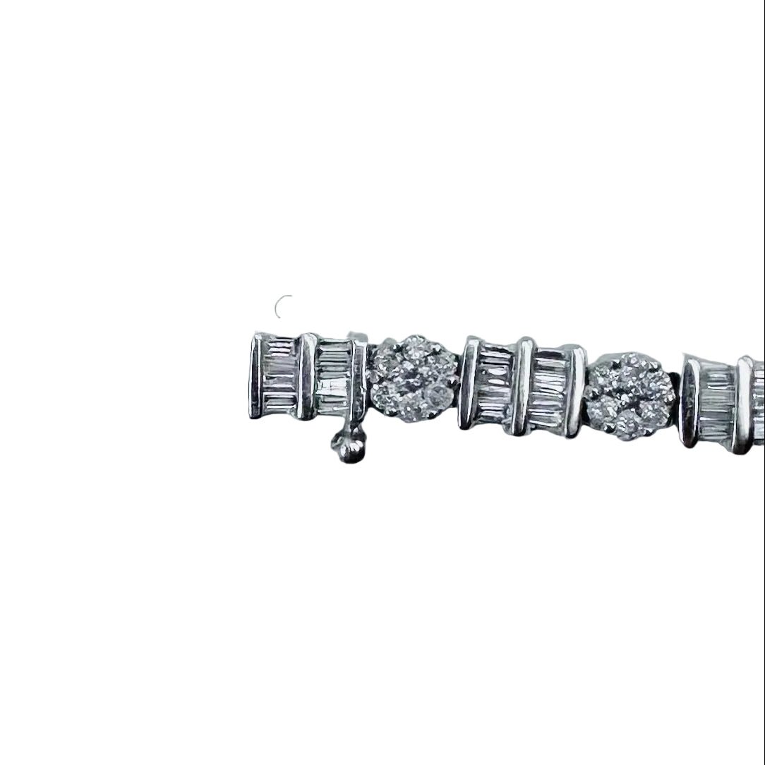 Bracelet en or blanc et diamants - Castafiore