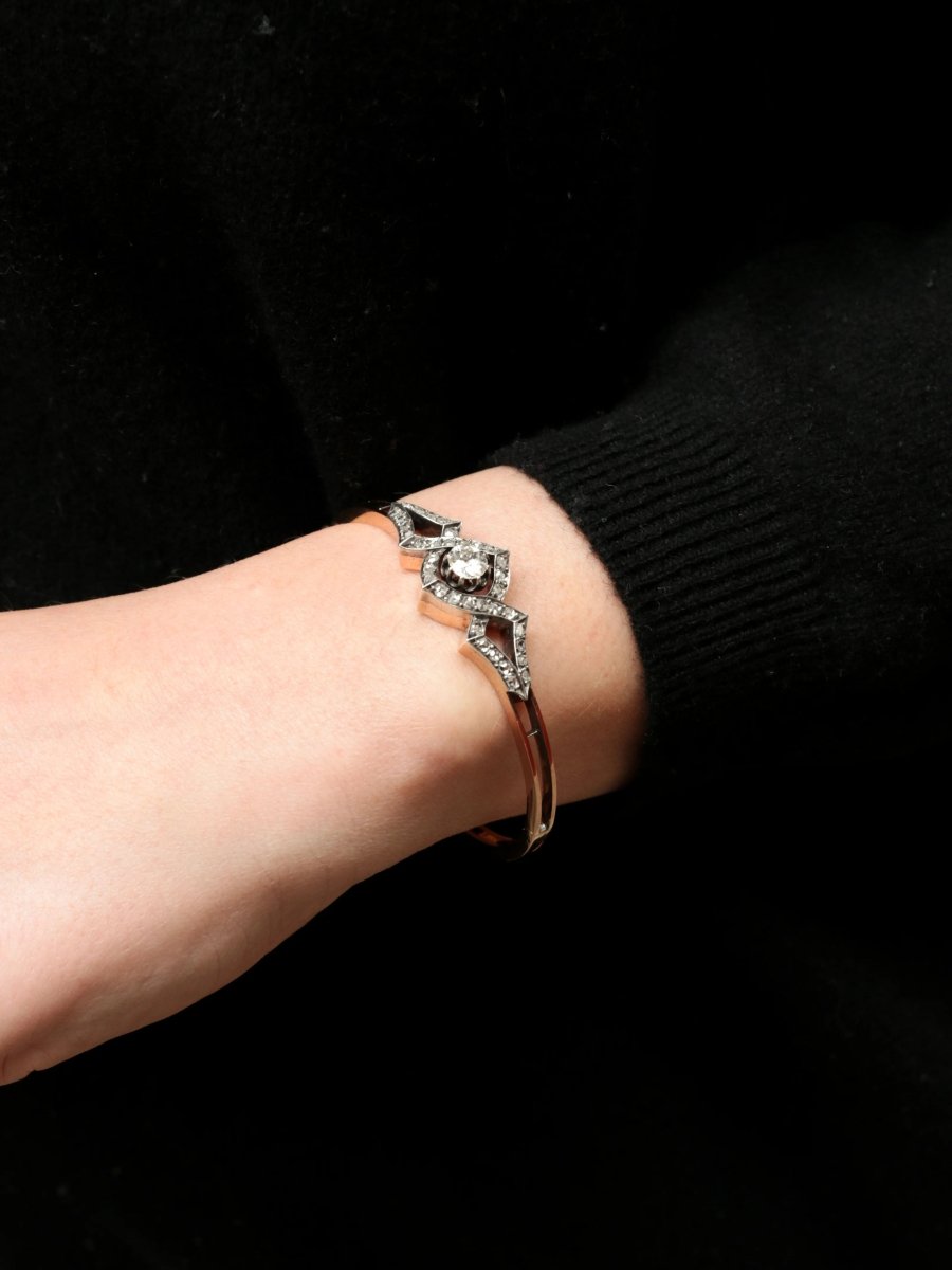 Bracelet jonc ancien fin 19ème en or rose, argent et diamants taille ancienne - Castafiore