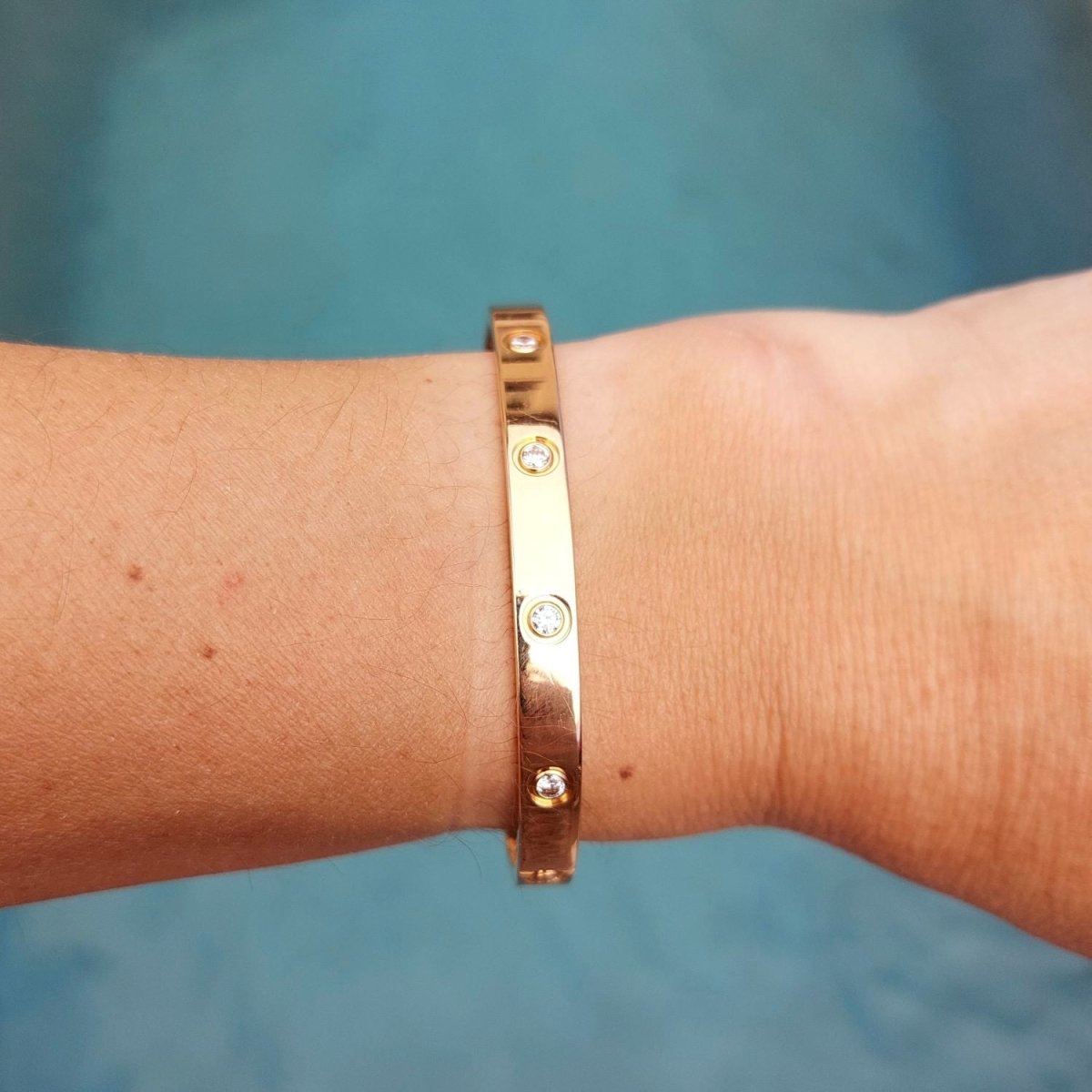 Bracelet Jonc CARTIER "Love" en or jaune et diamants - Castafiore