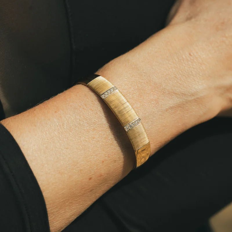Bracelet Jonc HERMÈS en or blanc, or jaune et diamants - Castafiore
