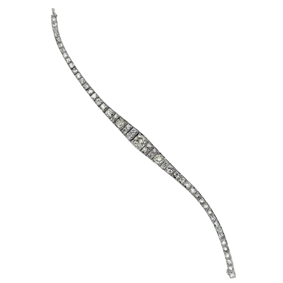 Bracelet Ligne en platine et diamants - Castafiore