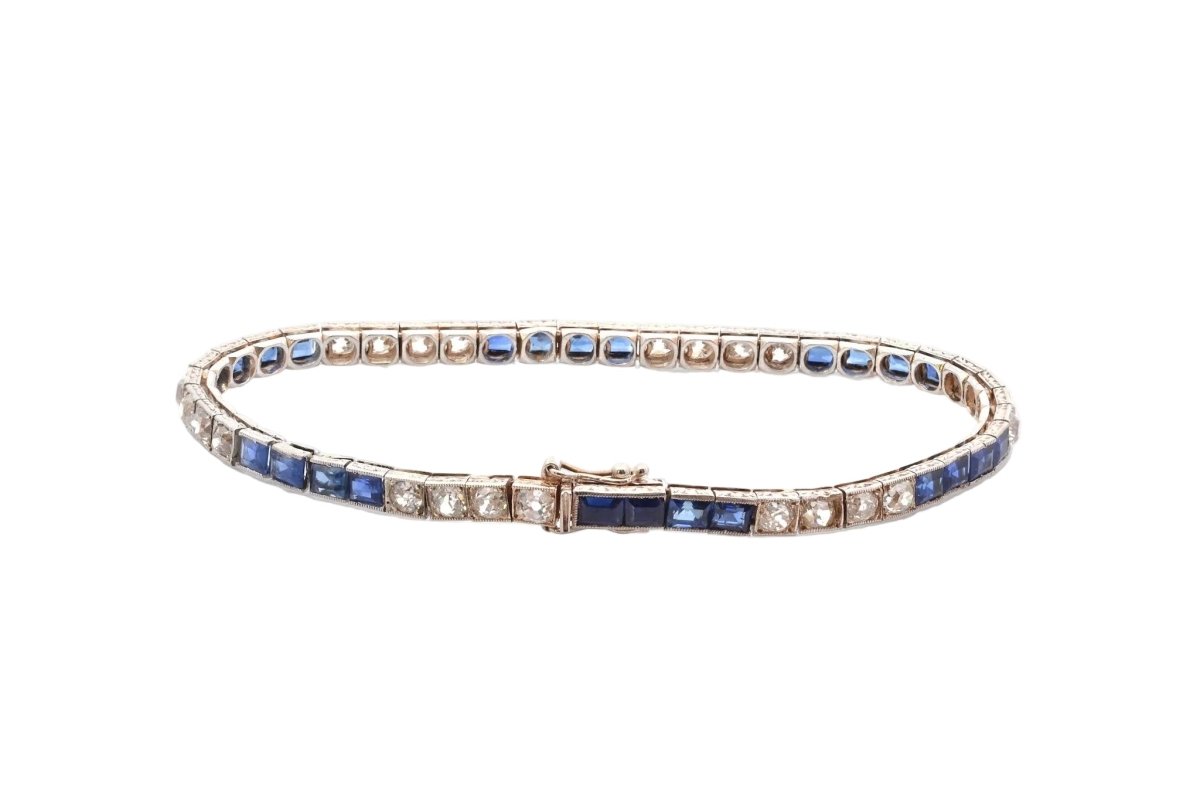 Bracelet Ligne en platine, saphirs et diamants - Castafiore