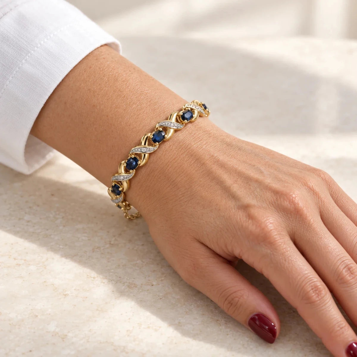 Bracelet Maille en or jaune, saphirs et diamants - Castafiore