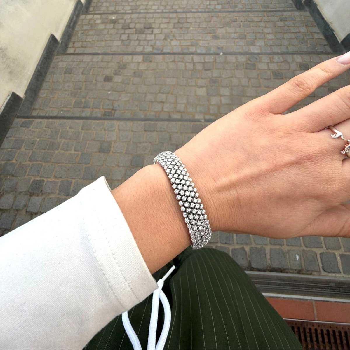Bracelet Souple en or blanc et diamants - Castafiore