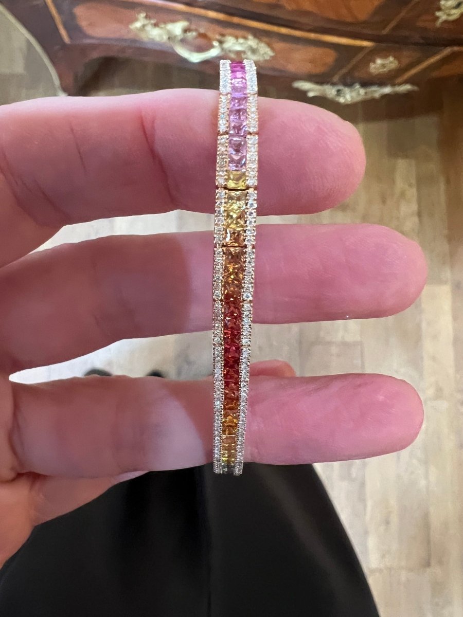 Bracelet Tennis 5.70 Carats Saphirs Arc - En - Ciel & Diamants Or Rose 18 Carats - Castafiore