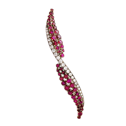 Broche Barrette en or jaune, platine, rubis et diamants - Castafiore