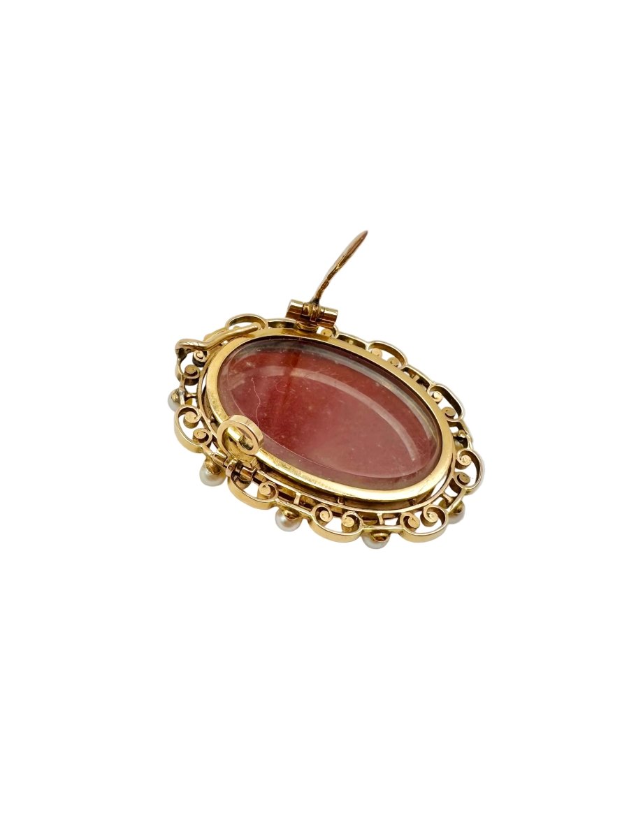 Broche Camée en Or jaune et Agate - Castafiore