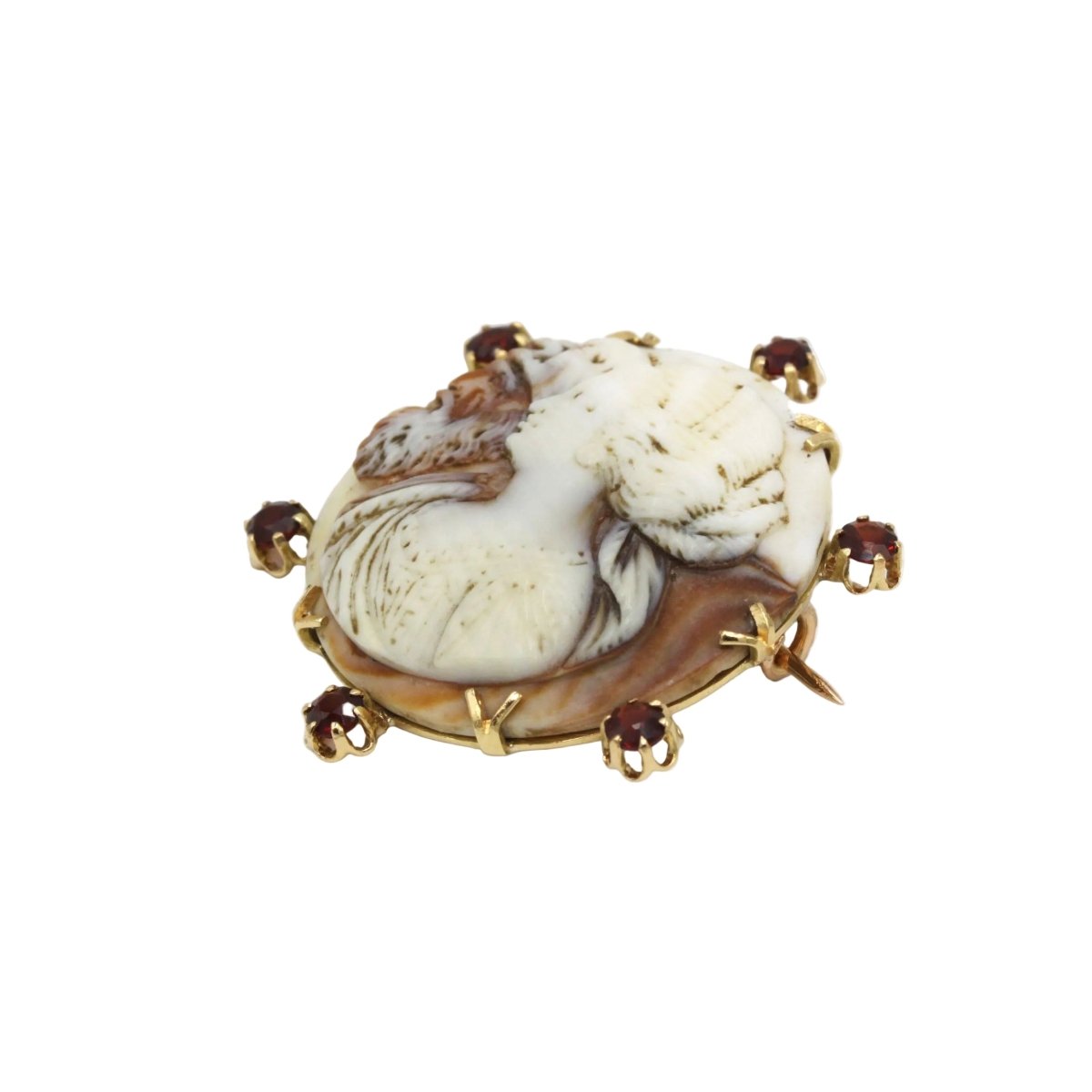 Broche Épingle en or jaune, camée coquillage et grenats - Castafiore