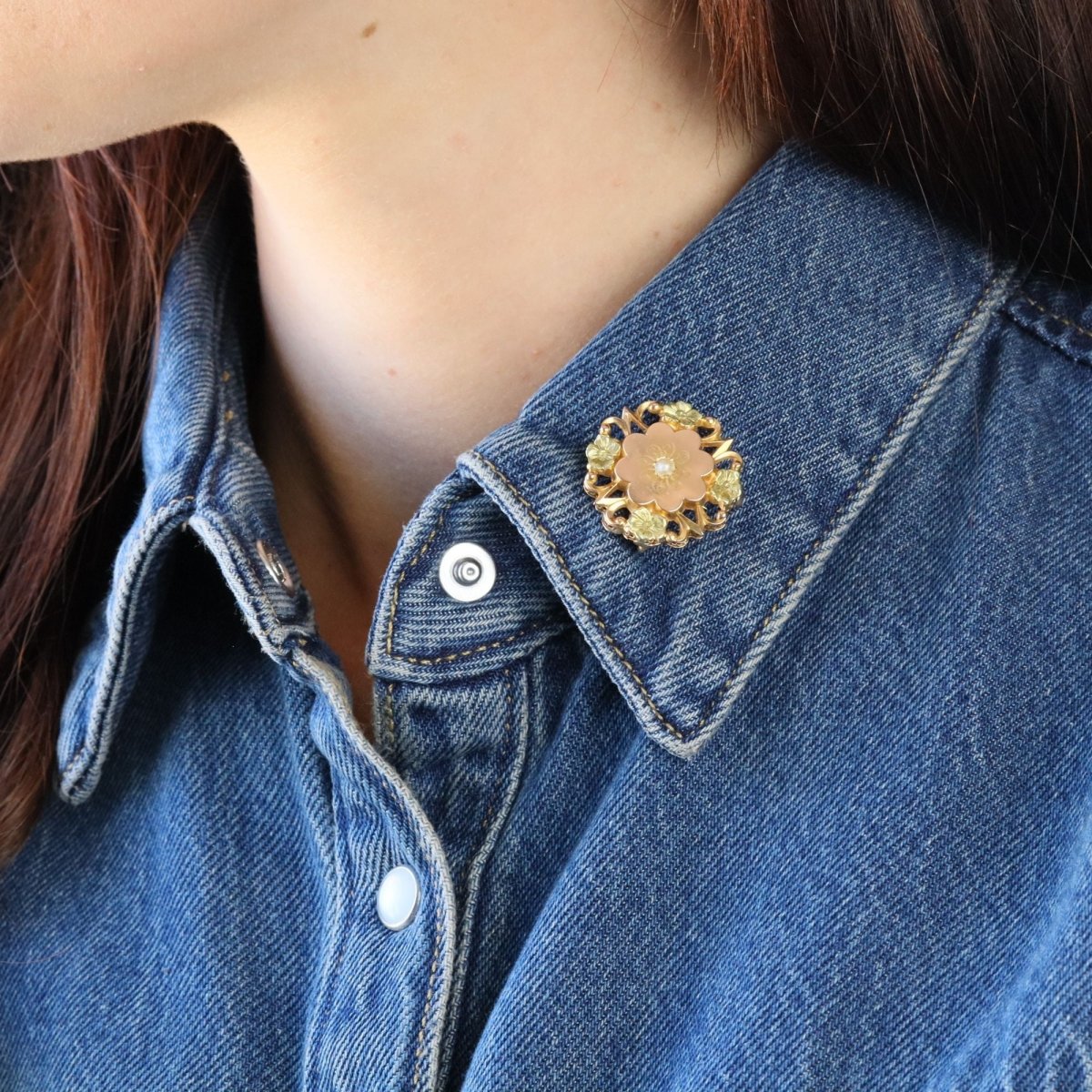 Broche Épingle en or rose, or vert et perles - Castafiore