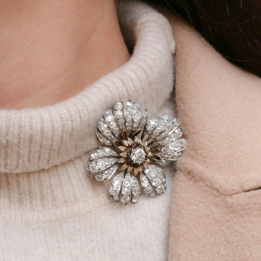Broche fleur ancienne or argent diamants taille ancienne - Castafiore