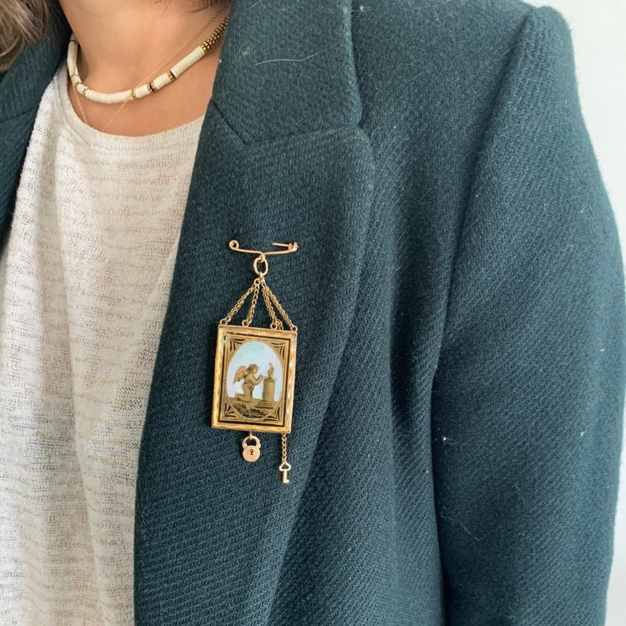 Broche Médaillon en or Rose et verre églomisé - Castafiore