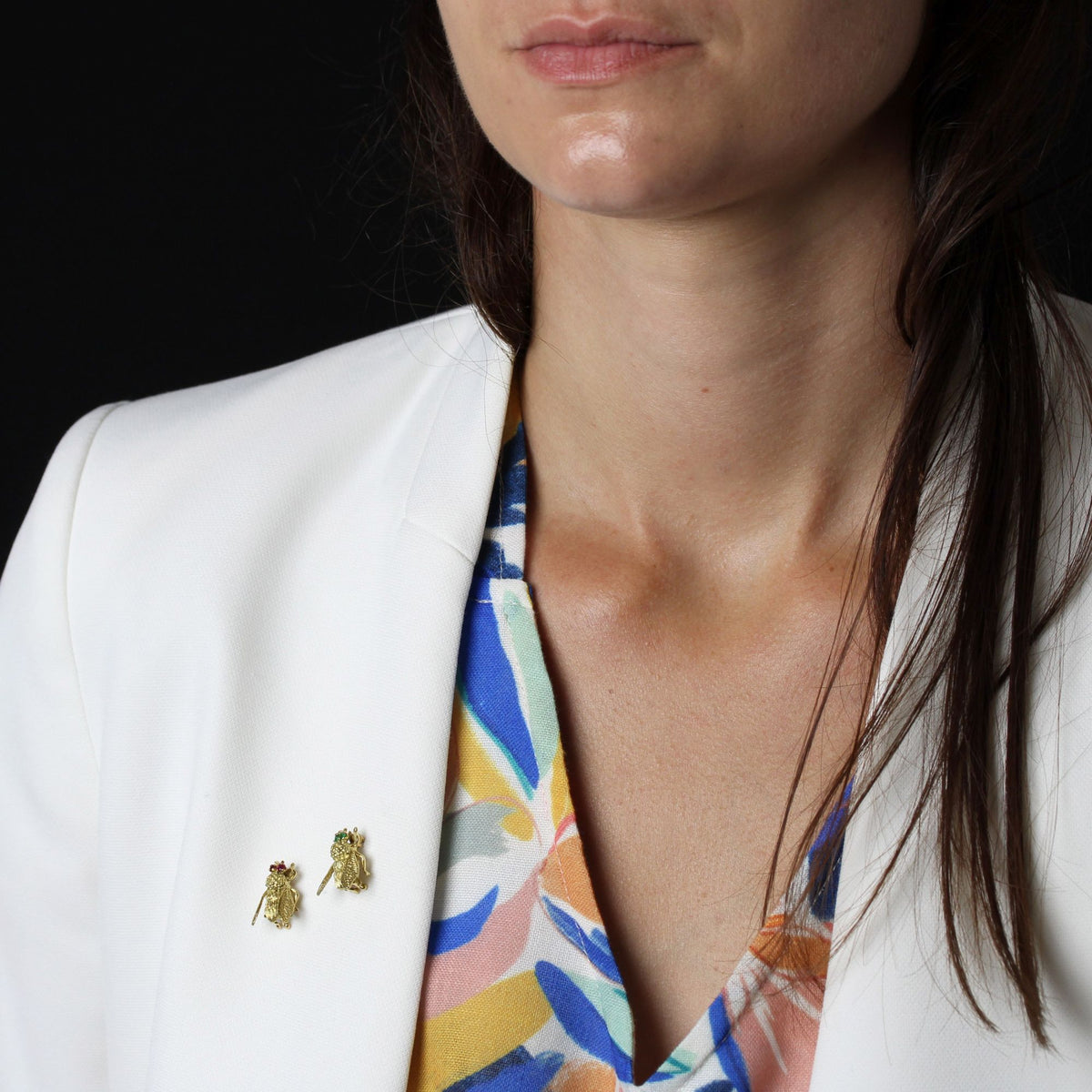 Broche Abeille en or jaune et rubis