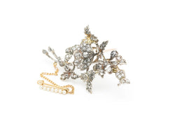Broche Napoléon III en or jaune, argent, perles et diamants - Castafiore