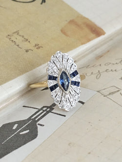Bague Entourage en or jaune, platine, saphir et diamants