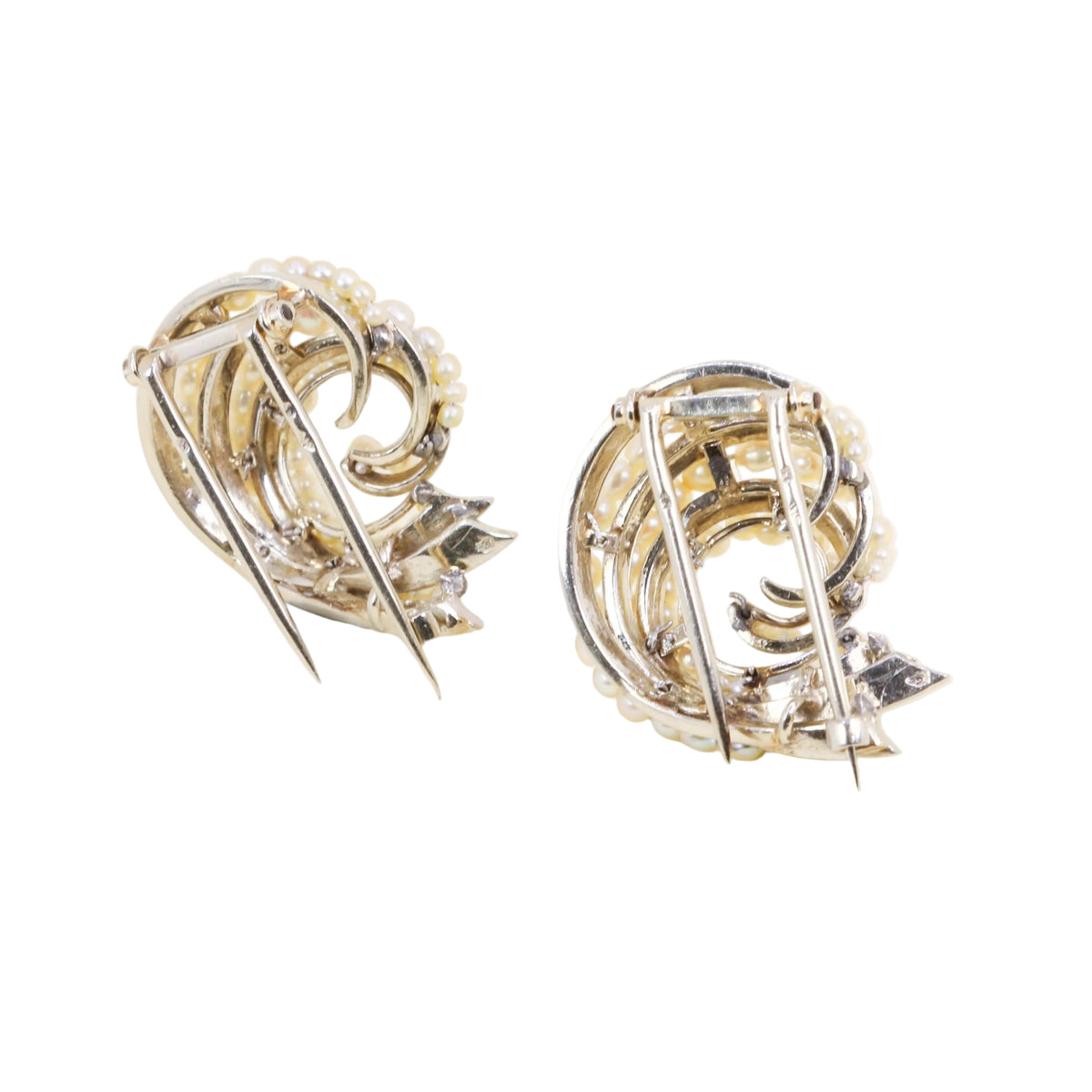 Broches Clips en or blanc et perles