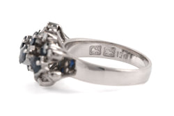 Bague en or blanc, saphirs et diamants