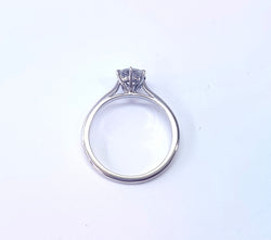 Bague Solitaire en or blanc et diamant