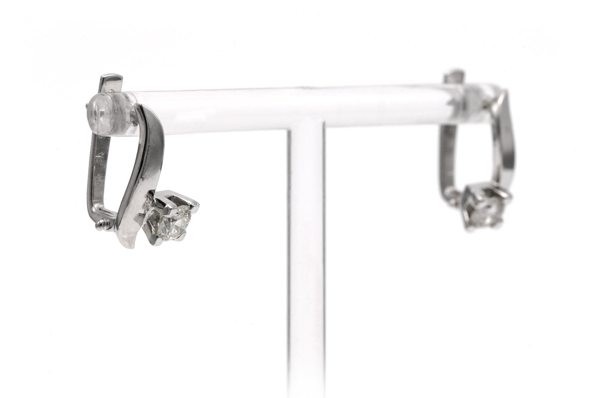 Boucles d'oreilles Dormeuses en or blanc et diamants