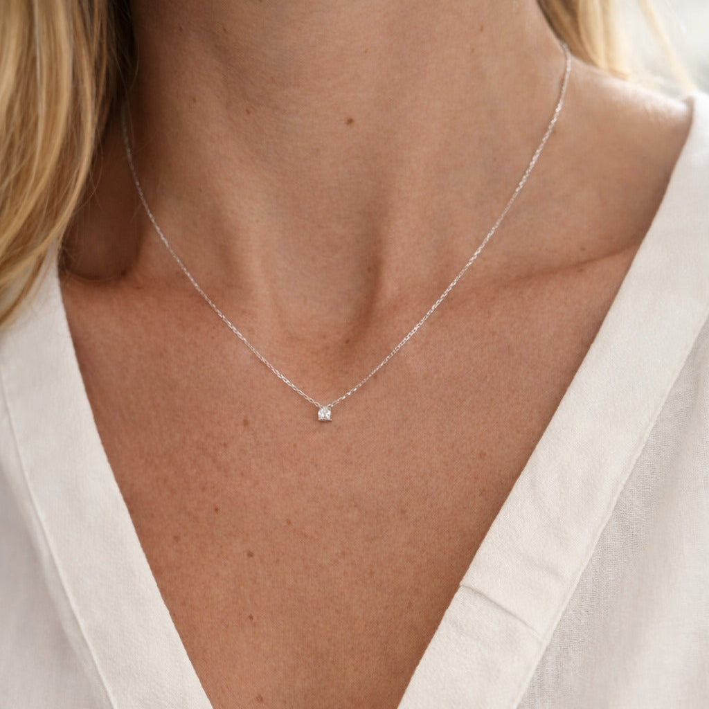Collier Pendentif en or blanc et diamant