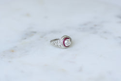 Bague Dôme en platine, rubis et diamants