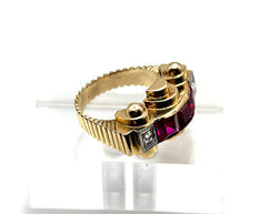Bague Tank en or jaune, platine, rubis, et diamants