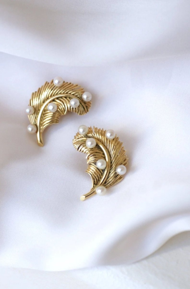 Clips d'oreille plume or jaune et perles - Castafiore