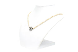 Collier Art Nouveau en or blanc, saphir et diamants - Castafiore